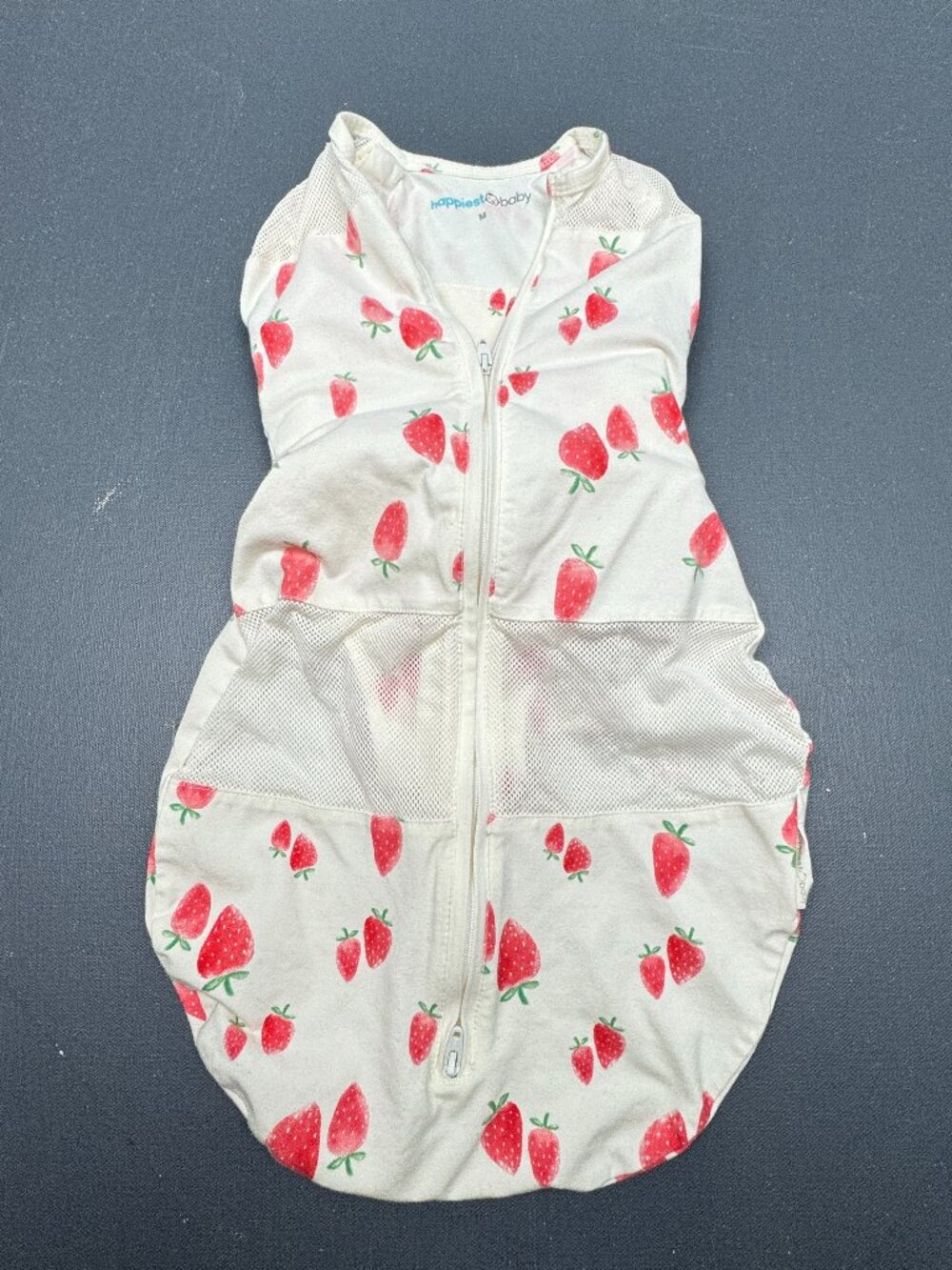 Happiest Baby Infant Strawberry Print Sleep Sack Swaddle Zip Cream Size Medium